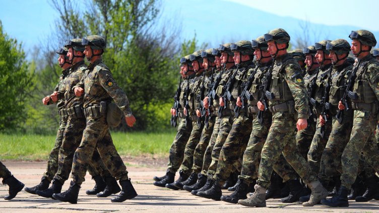 700 военнослужещи ще участват в парада за 6 май в София