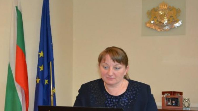 Държавата ще плаща директно на работници от затворени бизнеси