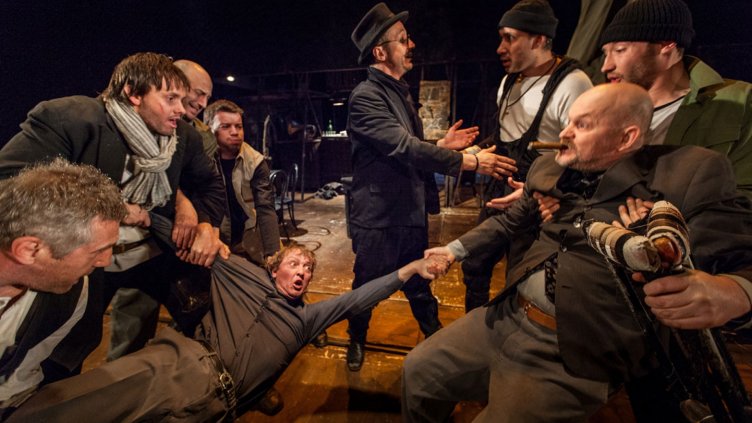 С юбилей на „Хъшове“ тръгва „Варненско лято 2015“