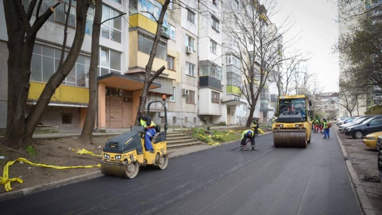 Преасфалтираха част от ул. “Петър Райчев” във варненския квартал „Левски“