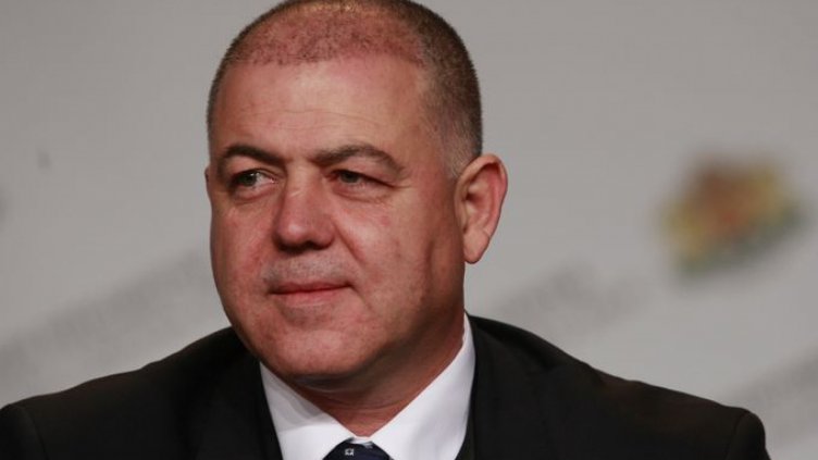 Военният министър: "Ще стягаме бойния дух на армията"