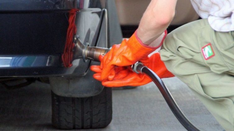 Газът и метанът за автомобили поскъпват от 1 август