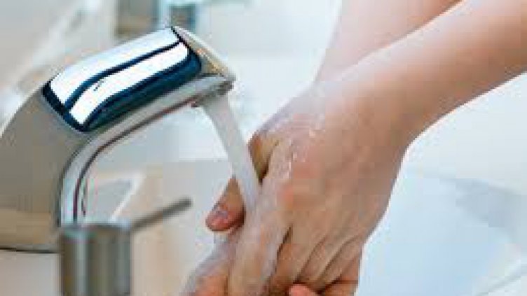 Хей ръчички, хей ги две, кога се миха за последно те...