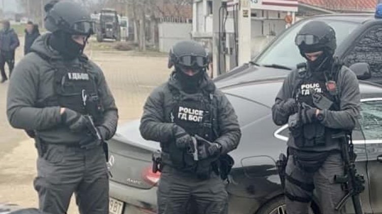 Уникална пратка: 1 тон райски газ по куриер до село Падеш