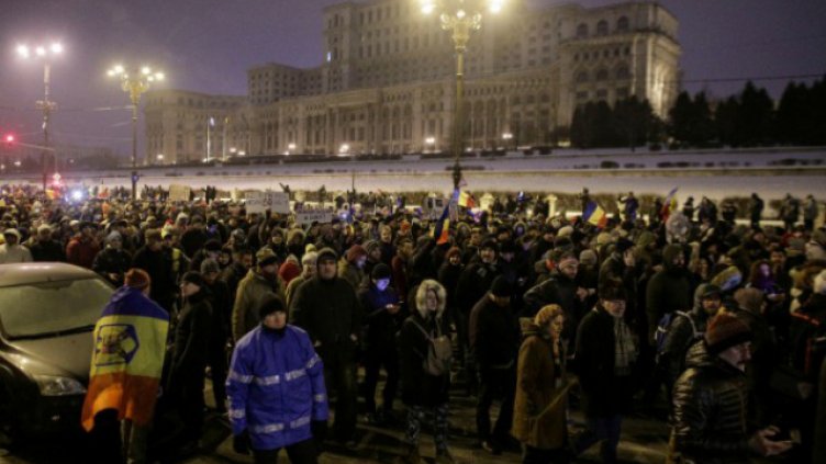 Над 60 души са били отведени в полицията след инцидентите на протеста в Букурещ