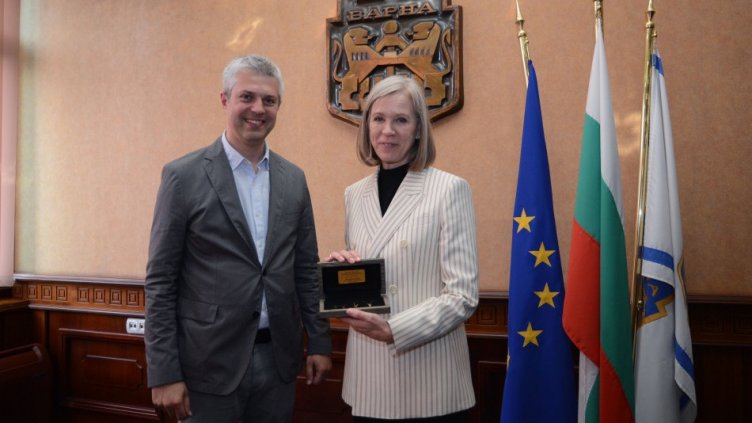 Финландия с интерес към зелената енергия и управлението на пристанищата във Варна