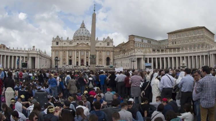 Папата не се появи на Великденската литургия във Ватикана