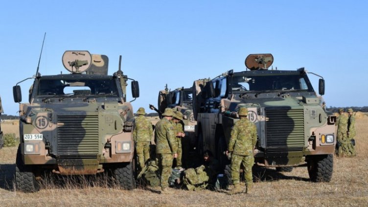 Австралия се готви за война! Kакво се случва на континента?
