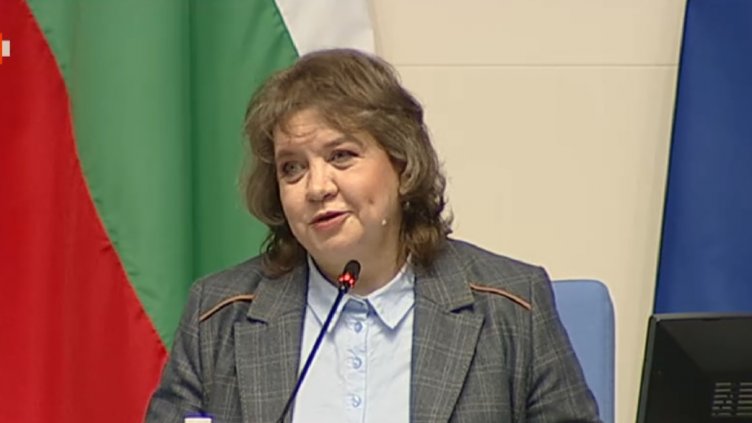 Наталия Киселова свика извънредно заседание на парламента