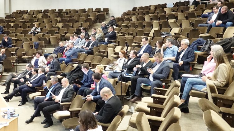 Малко над 140 000 лв. ще бъдат отпуснати от общинския бюджет за финансово подпомагане на варненци