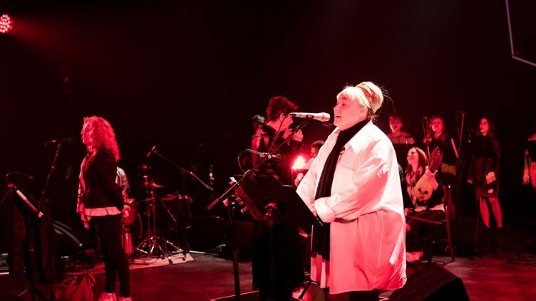 „Мистерията на българските гласове“ и Лиса Джерард представят във Варна съвместния си проект