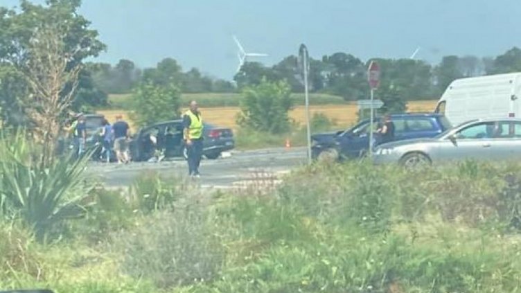 Дядо с "Форд" не спря  на "Стоп", предизвика автомеле край Каварна