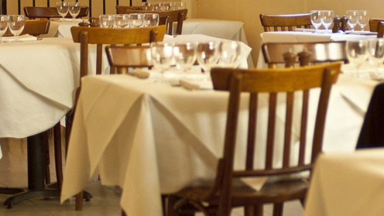 Ресторантьорът от Созопол ще бъде санкциониран за таксата „празен стол”