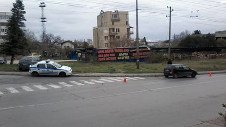 Удариха колоездач на улица „Вяра“