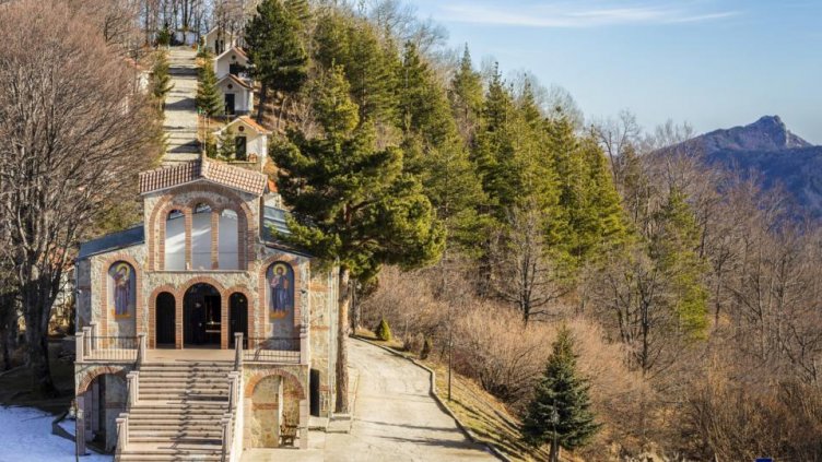 Хиляди спаха на Кръстова гора