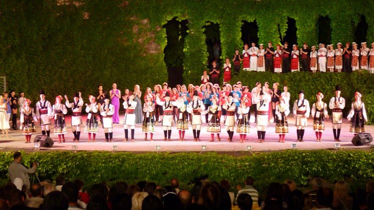 Духова и народна музика в Летния театър за празника на „Приморски"