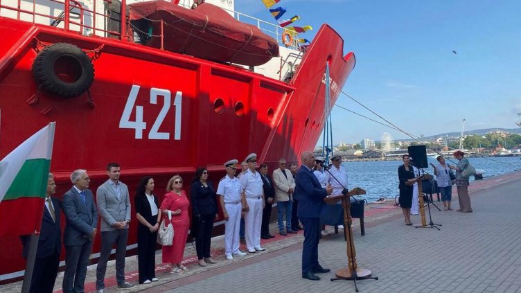 Цоков във Варна: Държавата отпуска 11 милиона лева за проучвания на Антарктида