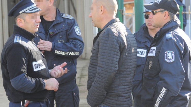 Полицаите по морето ще ловят дилъри нощем срещу 25 ст. на час