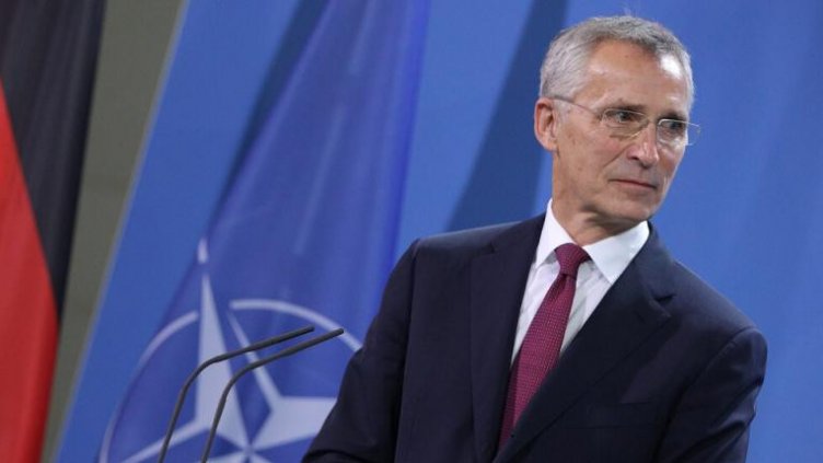 Столтенберг плаши: Русия може да използва химическо оръжие