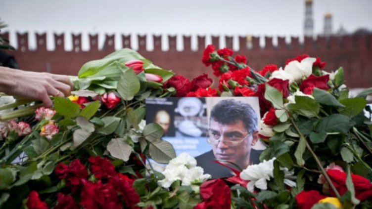 Близък на Немцов със съмнение за отравяне