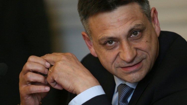 Генералният консул Драгомир Димитров с обвинение