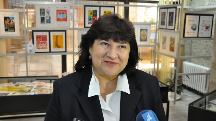 „100 години – 100 плаката“ гостува във варненската библиотека