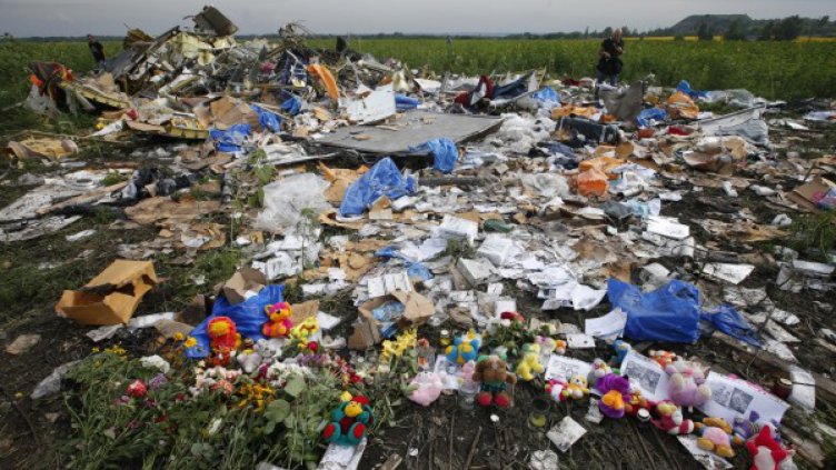 Би Би Си: Малайзийският MH17 в Украйна може да е свален от изтребител