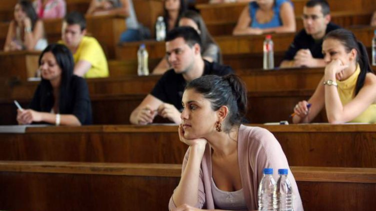 МОН променя методиката за прием във ВУЗ-овете