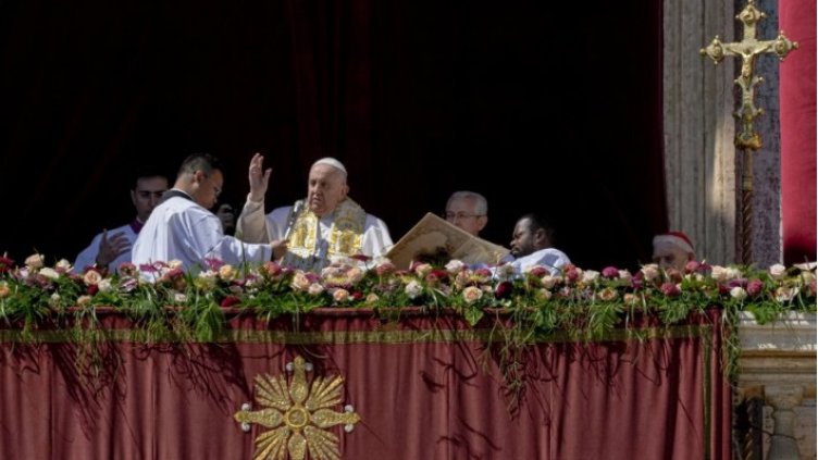 Папата призова за мир в обръщението си за Великден