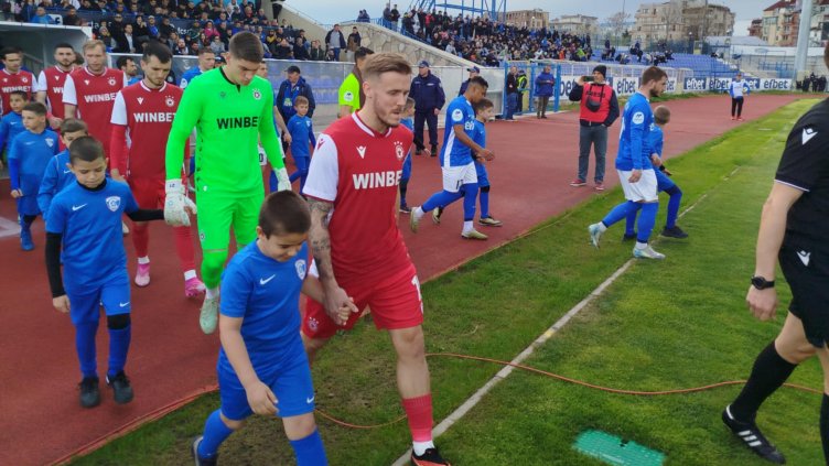 ЦСКА победи "осакатен" Спартак с ранен гол във Варна