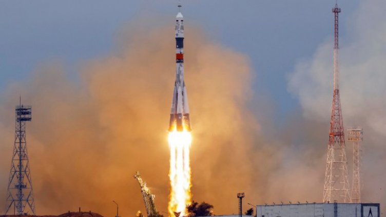 Русия праща в космоса робот-космонавт