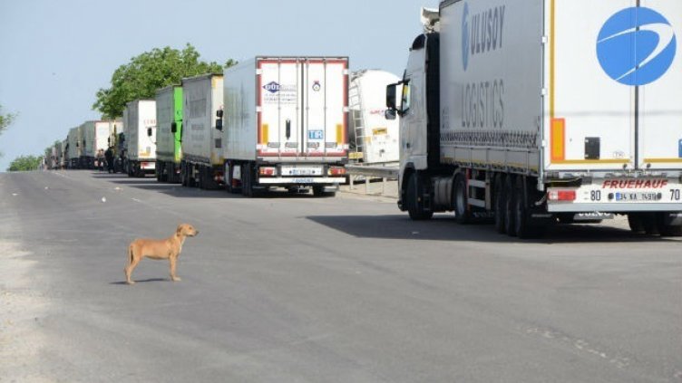 ГКПП Илинден-Ексохи е блокиран, камиони не минават през Кулата