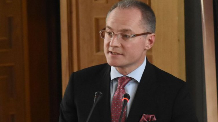 Шефът на ВКС иска независим орган да души "опраскването"