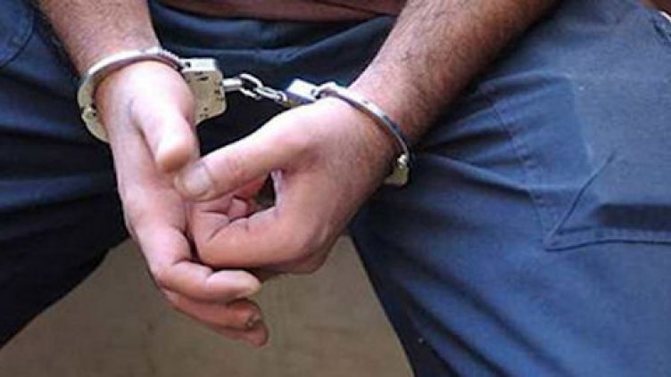 Заловиха мъжа наръгал 10 пъти жена в Бургас