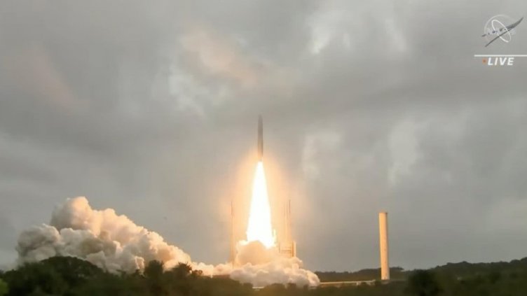 Телескопът чудо „Джеймс Уеб“ тръгна на космическа мисия