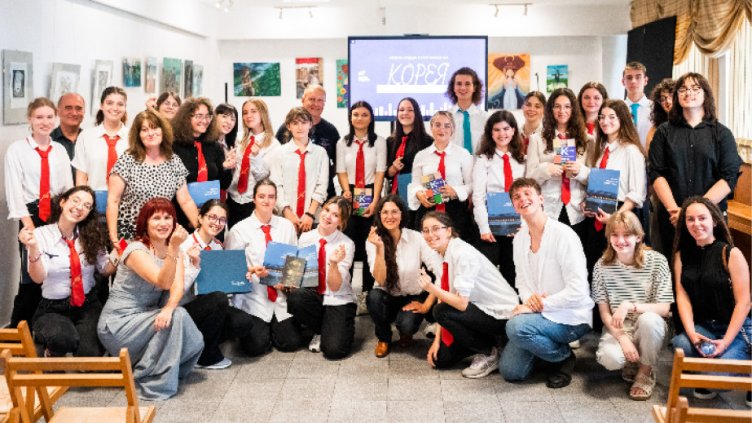 23-ма варненски ученици с отличия в конкурса "Моята първа среща с Корея"