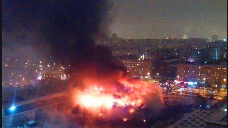 Осем пожарникари загинаха в Москва при опит да потушат пожар в склад