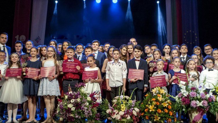 Дете от Варна  грабна награда от Димитър Бербатов