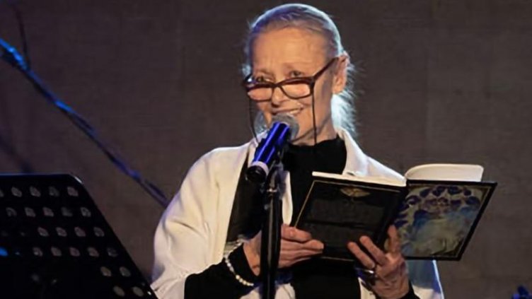 Цветана Манева посвещава свое изпълнение на Варна по повод званието „Почетен гражданин“