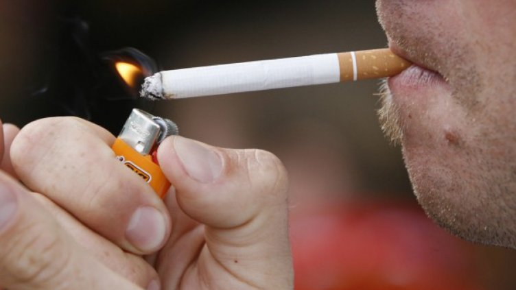 Без кутии с по 10 цигари. На кутията – без никотин и катран