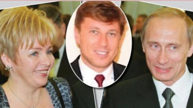 С кого живее бившата жена на Путин