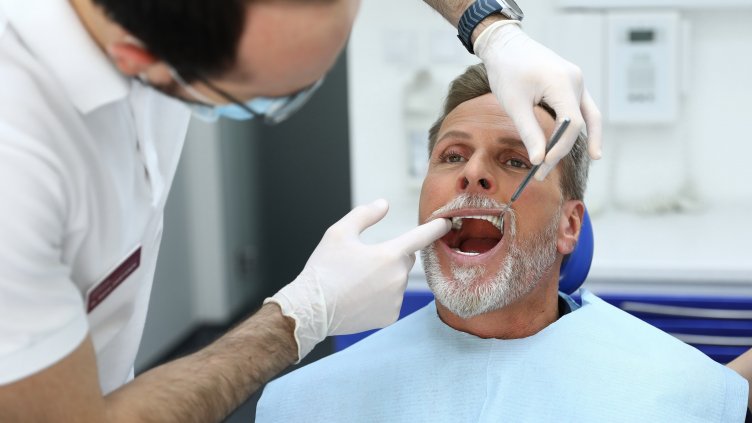 Частна дентална клиника ще лекува безплатно украинци