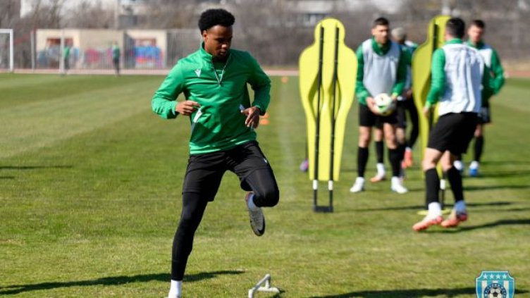 Черно море и Спартак се подготвят за варненското дерби