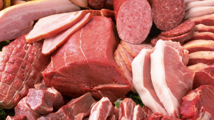 Експерт: Спекуланти помпат цената на свинското у нас