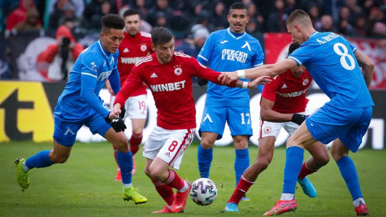 Мачовете по телевизията днес