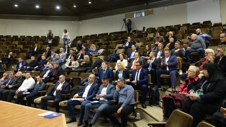 Избраха председател и членове на комисията по приватизация и следприватизационен контрол във Варна