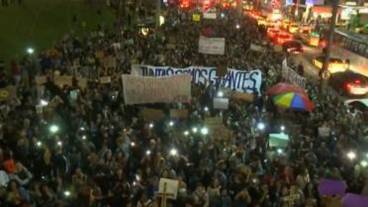 "Спасете Амазония": Хиляди на протест в Бразилия и по света