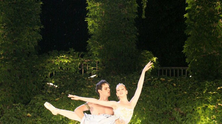 Вестник &quot;Фигаро&quot; публикува статия за Балетния конкурс във Варна