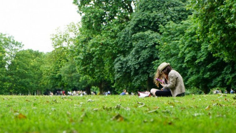 МОН планира ограничаване на училищните екскурзии до 3 дни