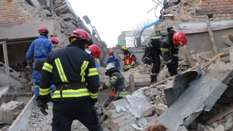 Руска атака  с дрон на училище край Киев взе 3 жертви